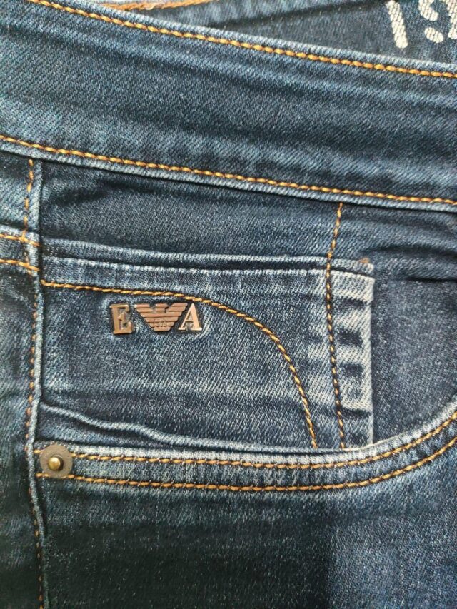 Authentic Armani jeans - Image 8