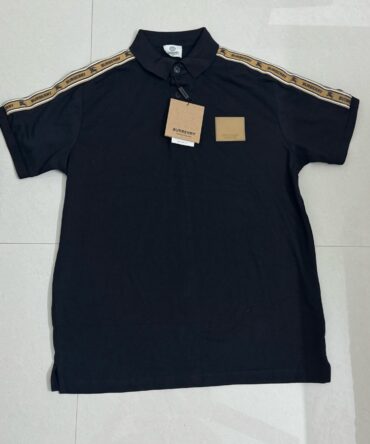 Burberry t shirt
