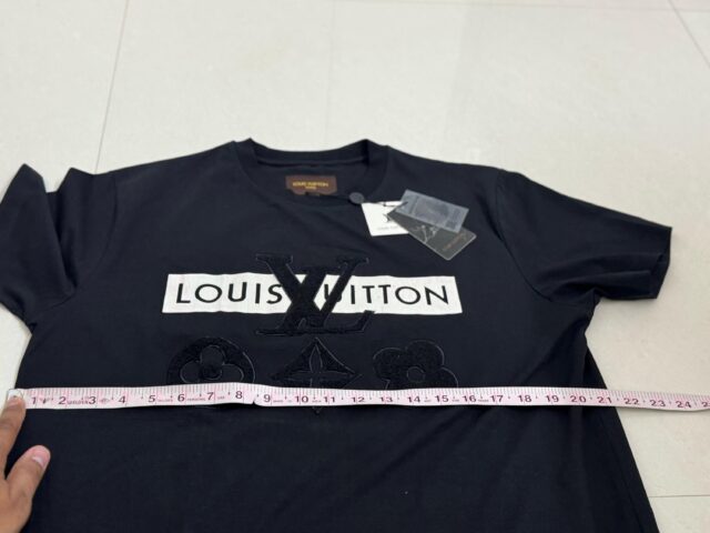 Authentic louis Vuiton - Image 2