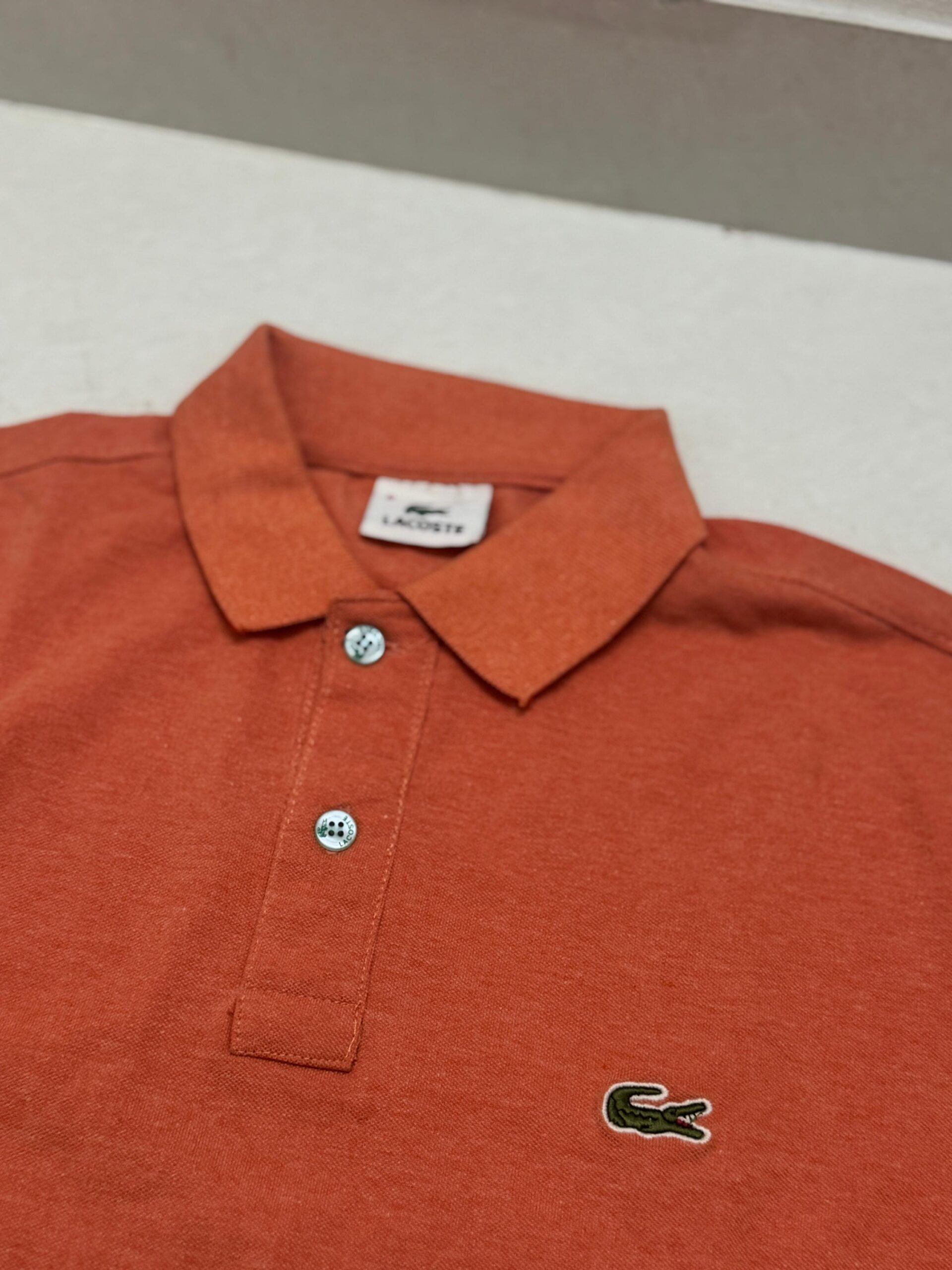 Authentic Lacoste
Summers fav color
Size L/42
₹999-/ - Image 5