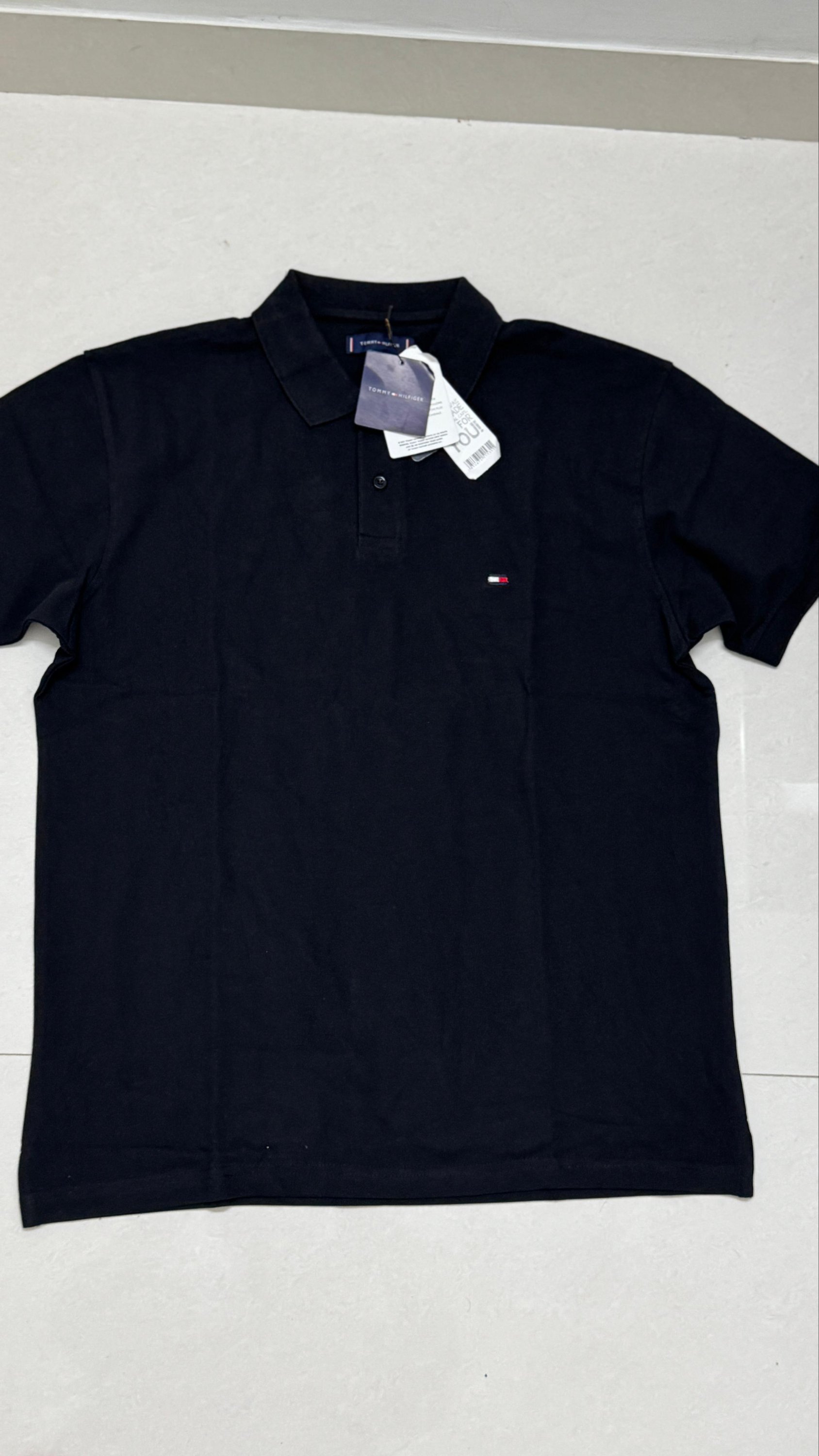 Authentic Tommy Hilfiger
Size L/42
₹699-/