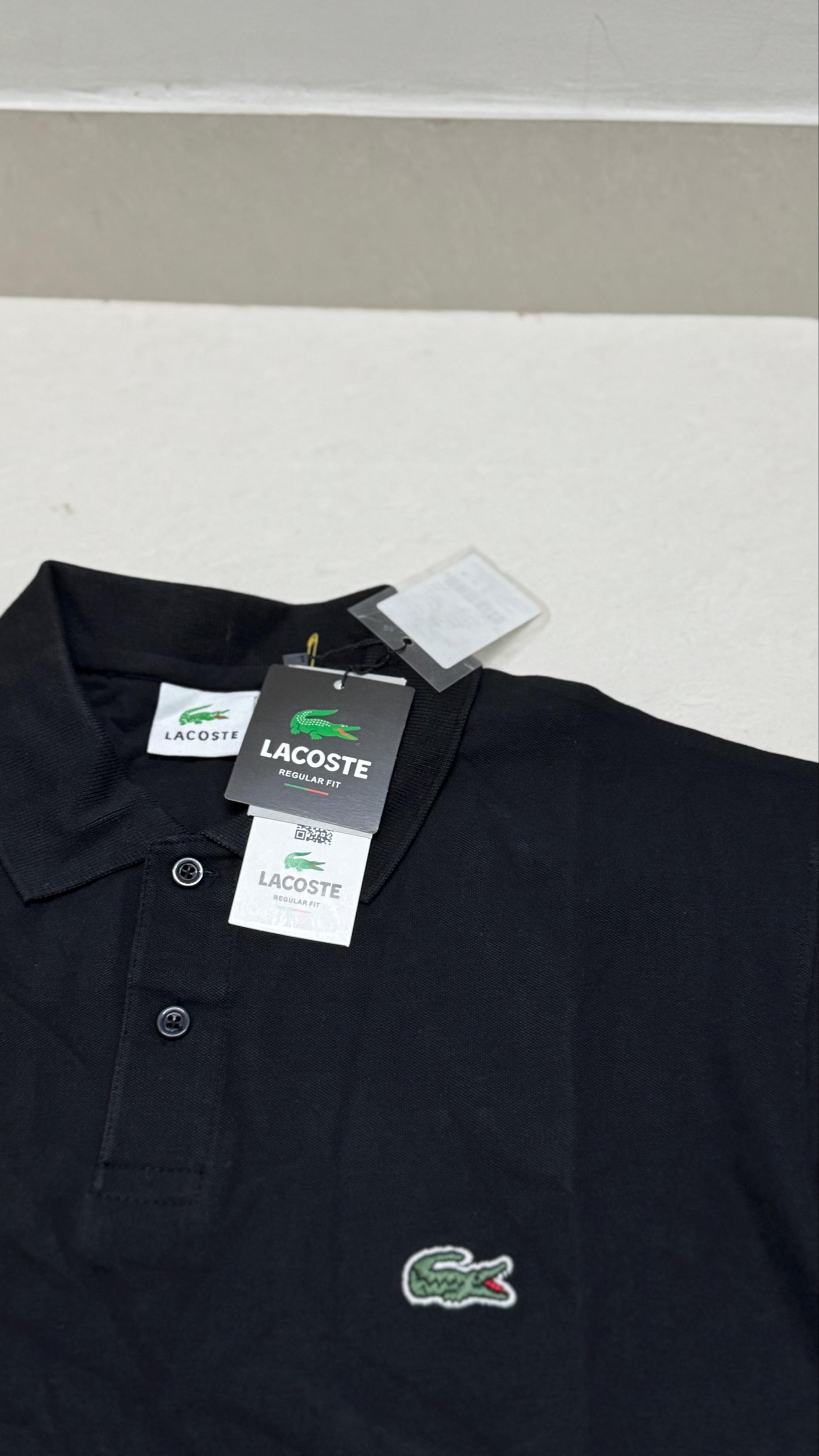 Authentic Lacoste
Size L/42
₹699-/ - Image 3
