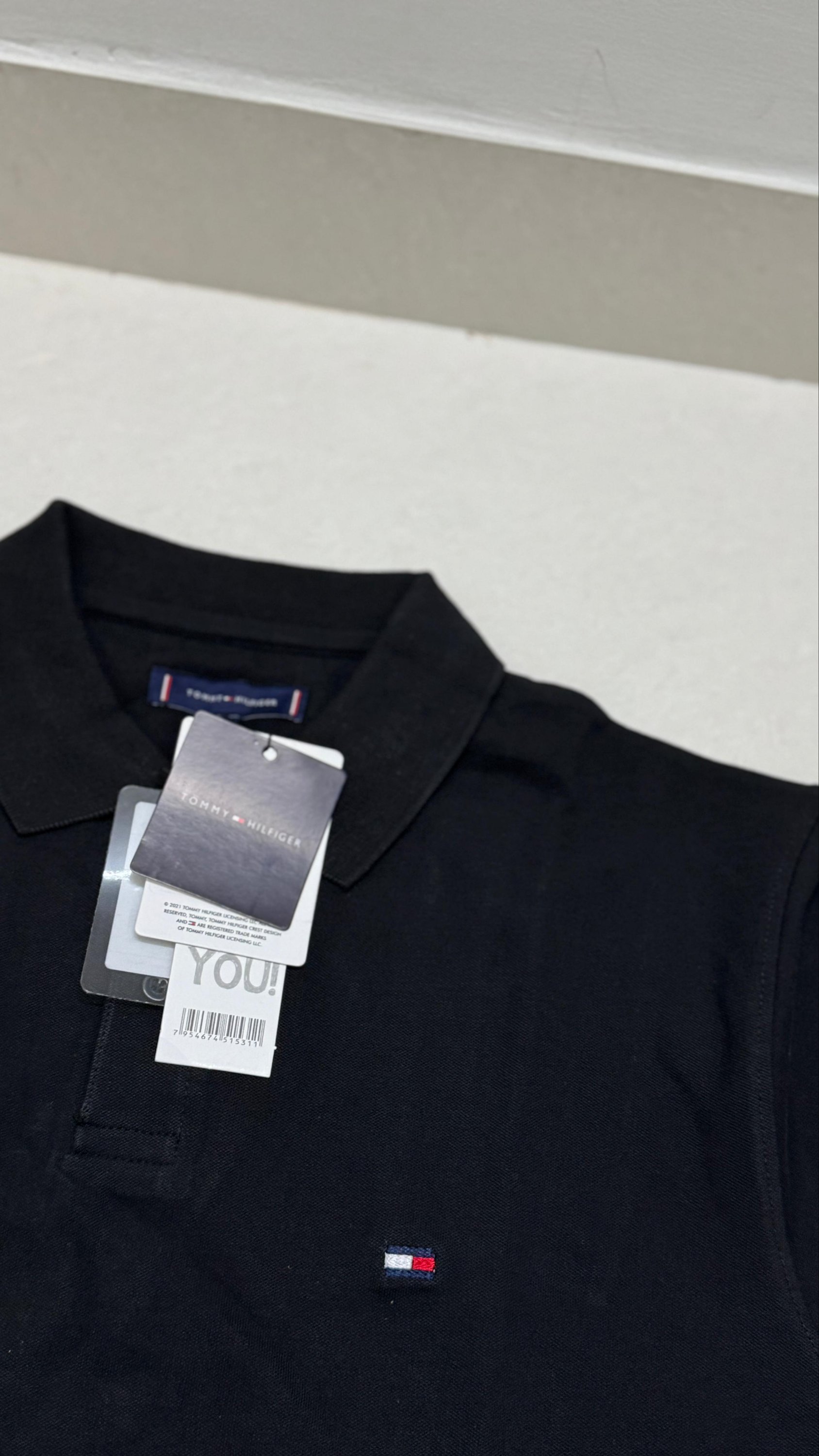 Authentic Tommy Hilfiger
Size L/42
₹699-/ - Image 4