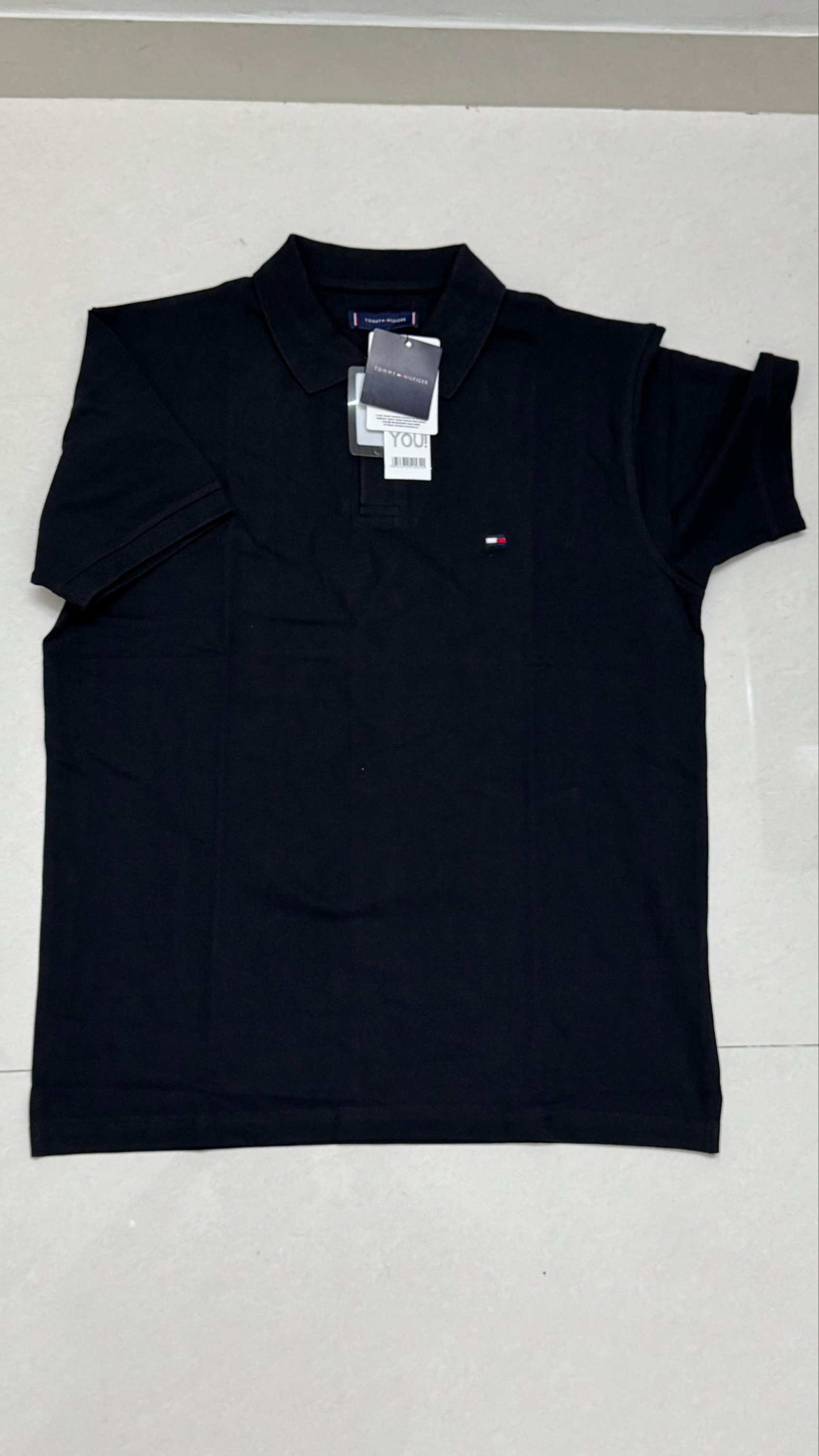 Authentic Tommy Hilfiger
Size L/42
₹699-/