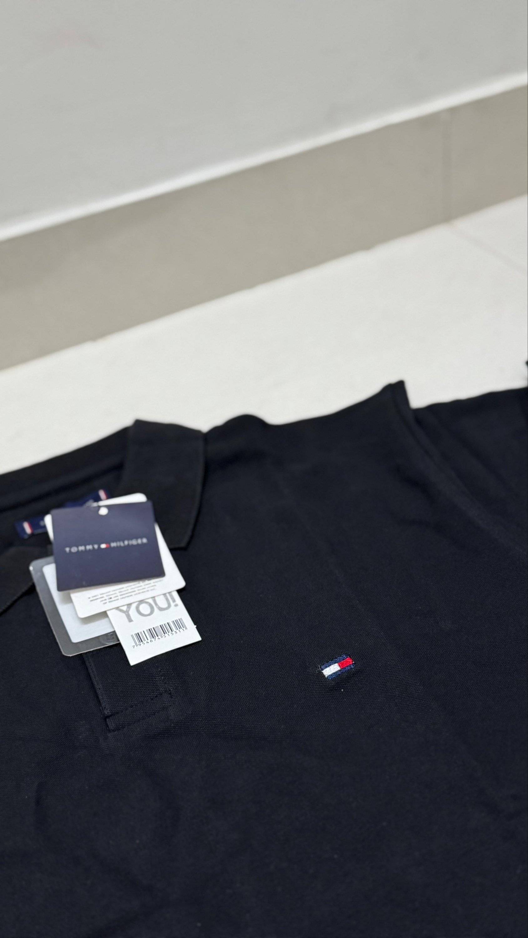 Authentic Tommy Hilfiger
Size L/42
₹699-/ - Image 2