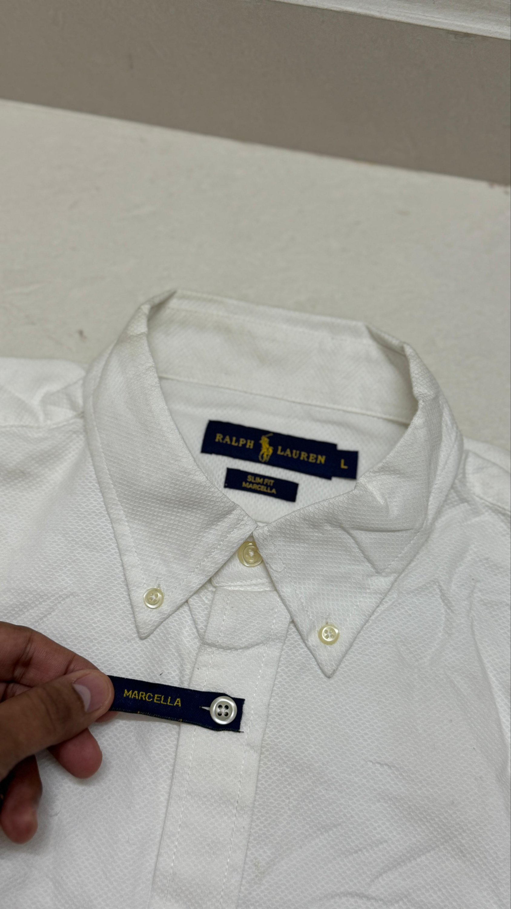 Authentic Ralph lauren
Size L/42
₹999-/ - Image 3