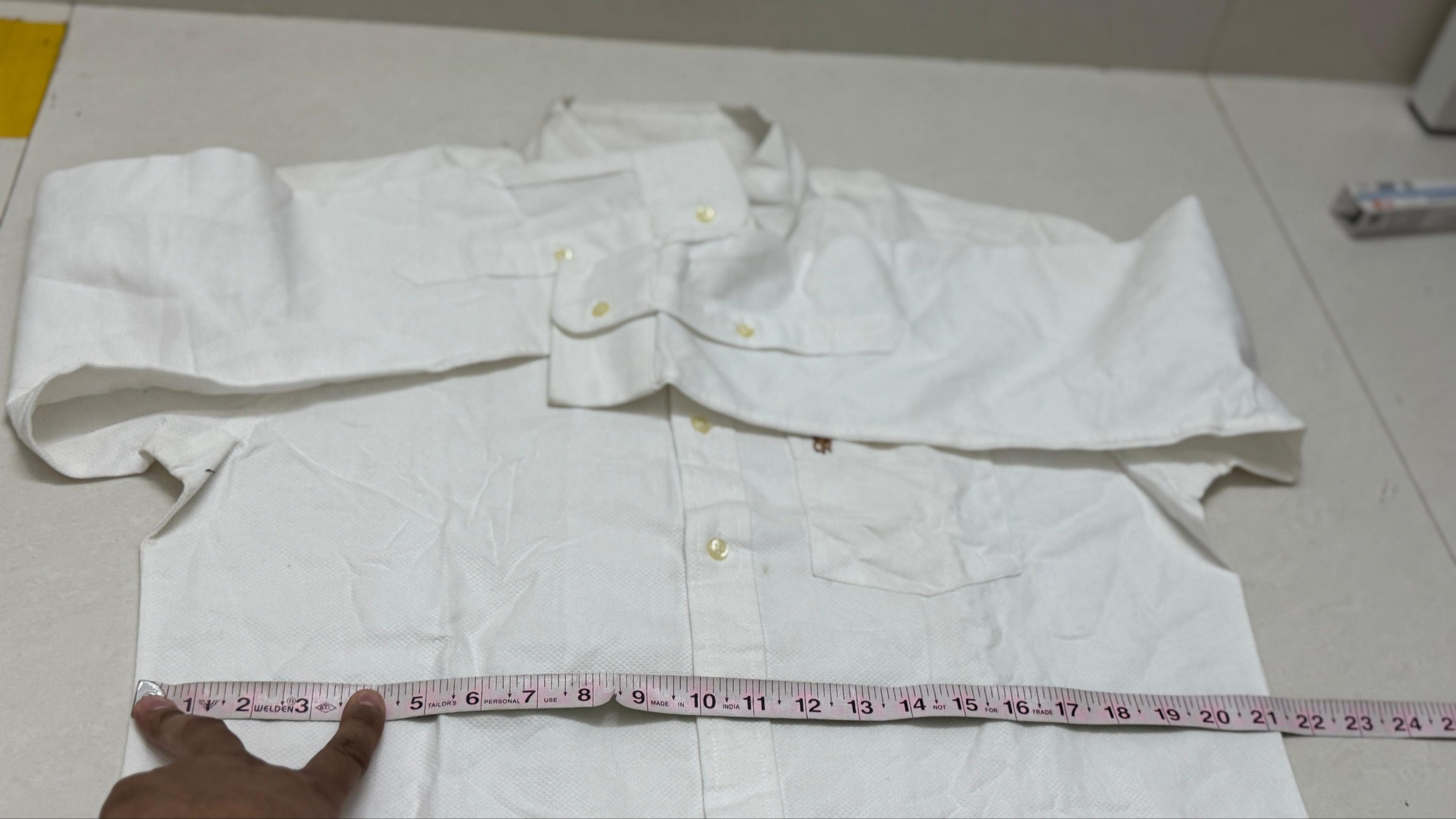 Authentic Ralph lauren
Size L/42
₹999-/ - Image 5