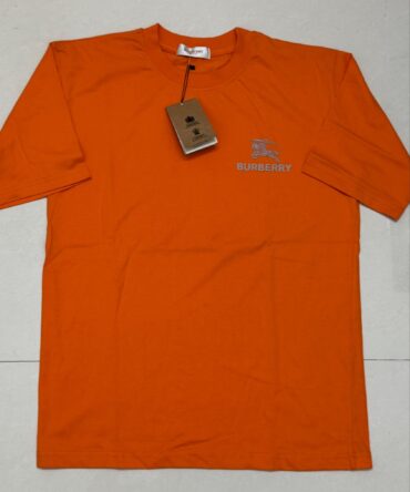 Authentic Burberry
Size m/40
₹499-/