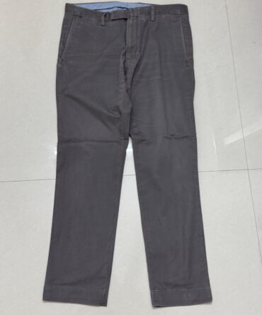 Authentic Ralph lauren 
Size 32
₹899-/