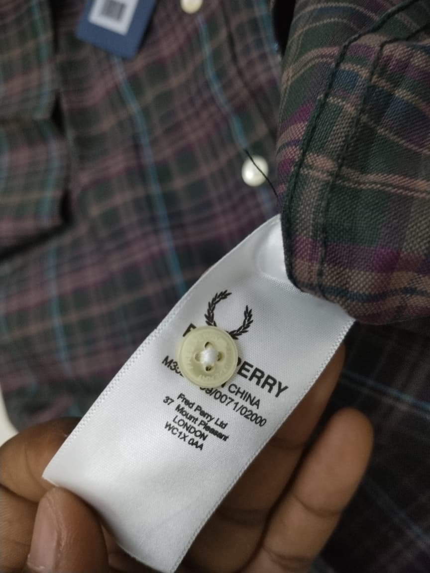 Fred Perry
Oxford fabric
Size xL/44
₹799-/ - Image 3
