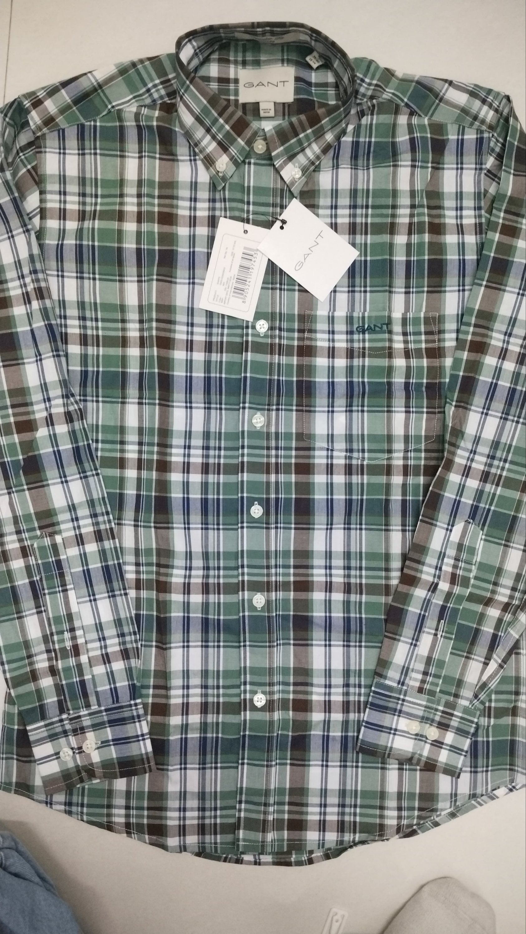Gant shirt
Size M/40
₹599-/