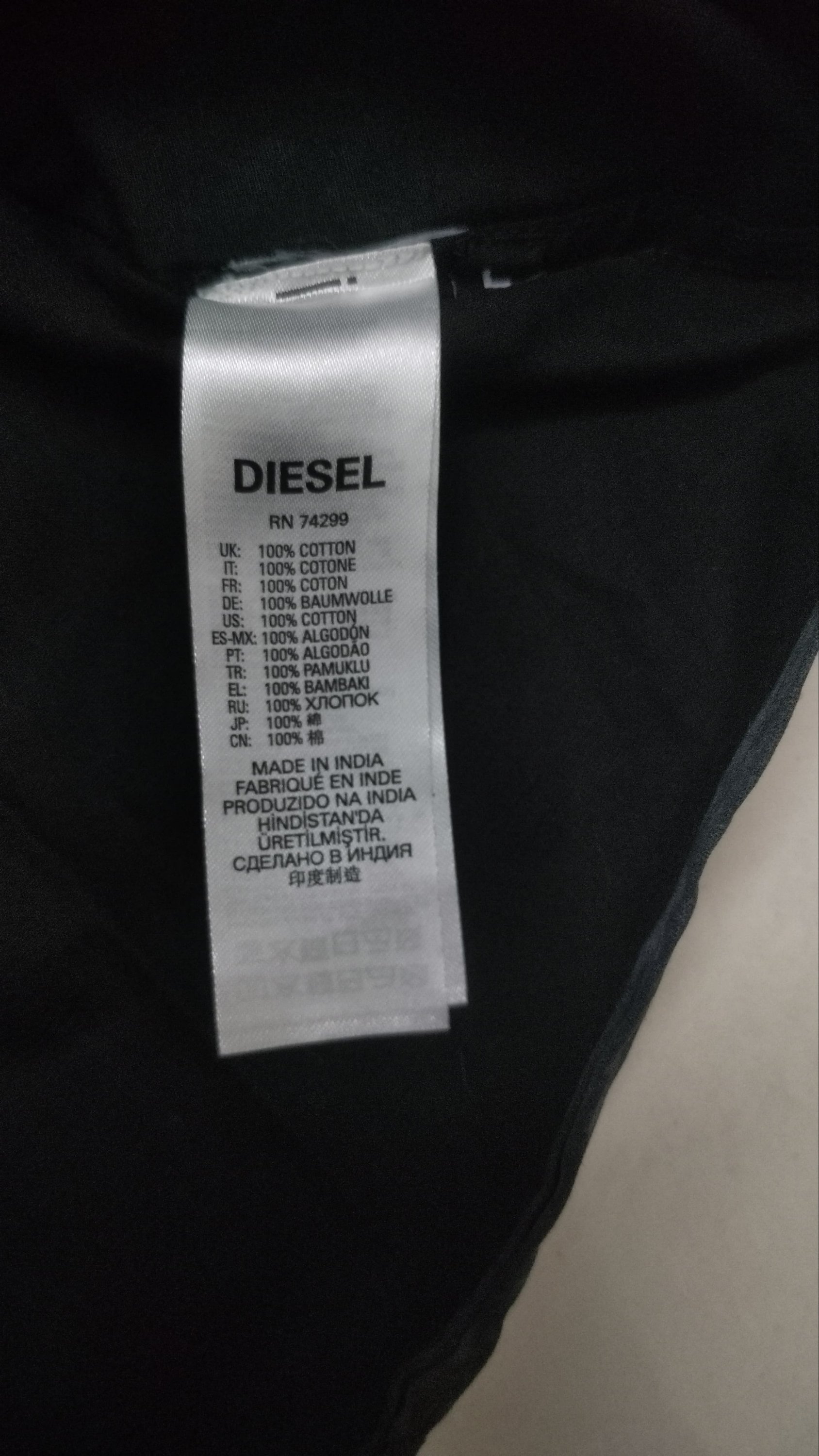 Diesel shirt
Size L/44
₹899-/ - Image 2