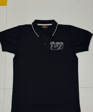 Super soft fabric 
Louis Vuitton 
Size m/40
₹799-/