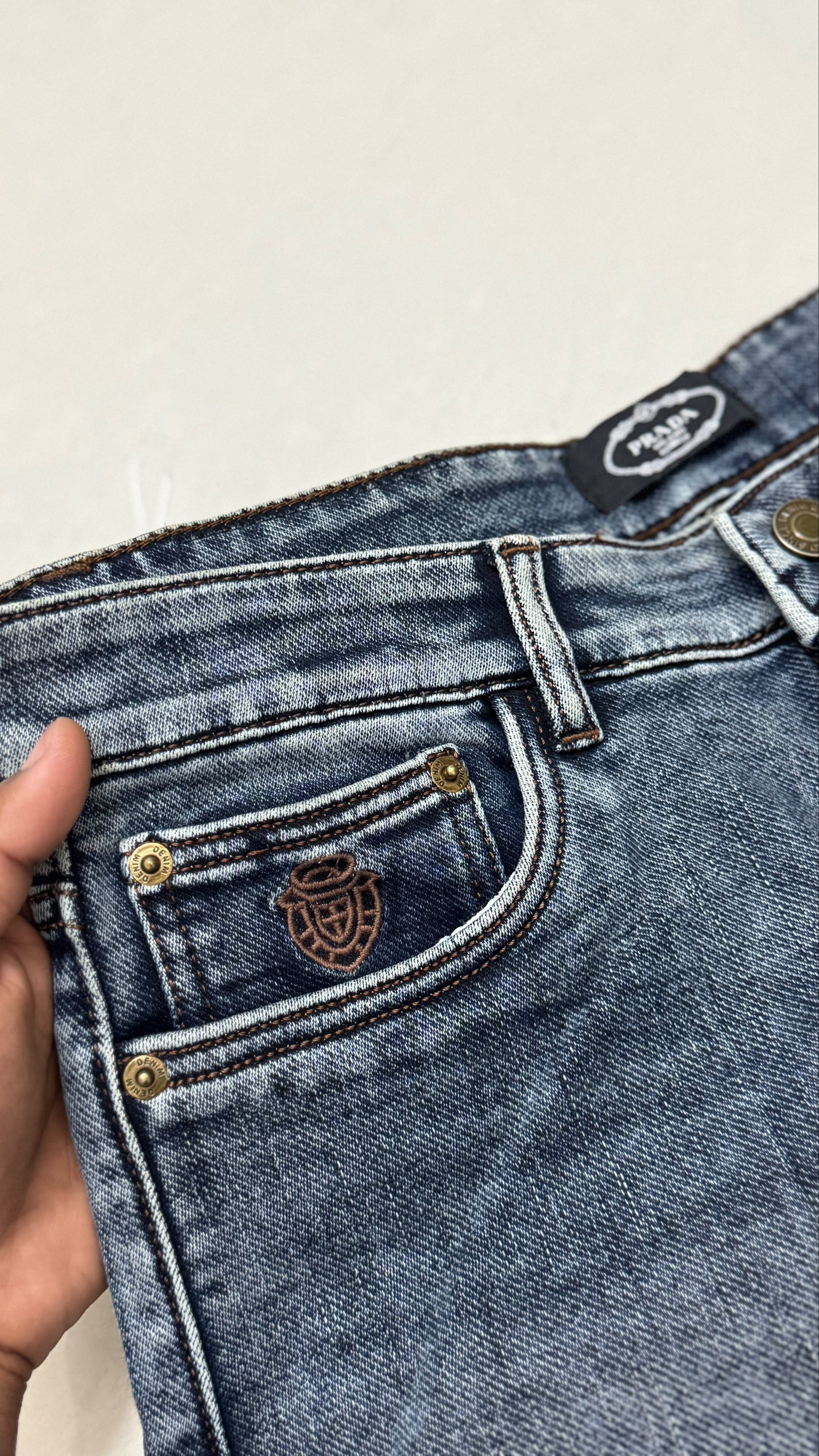 Prada jeans
Size 32
Straight fit - stretching fabric
₹1299-/ - Image 7