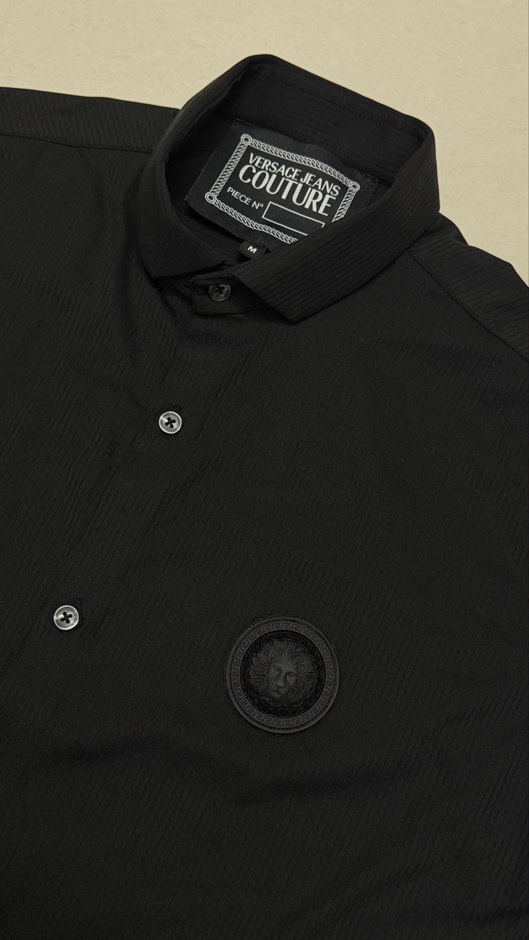 Versace shirt
Japanese fabric
Size m(39-40)
₹899-/ - Image 2
