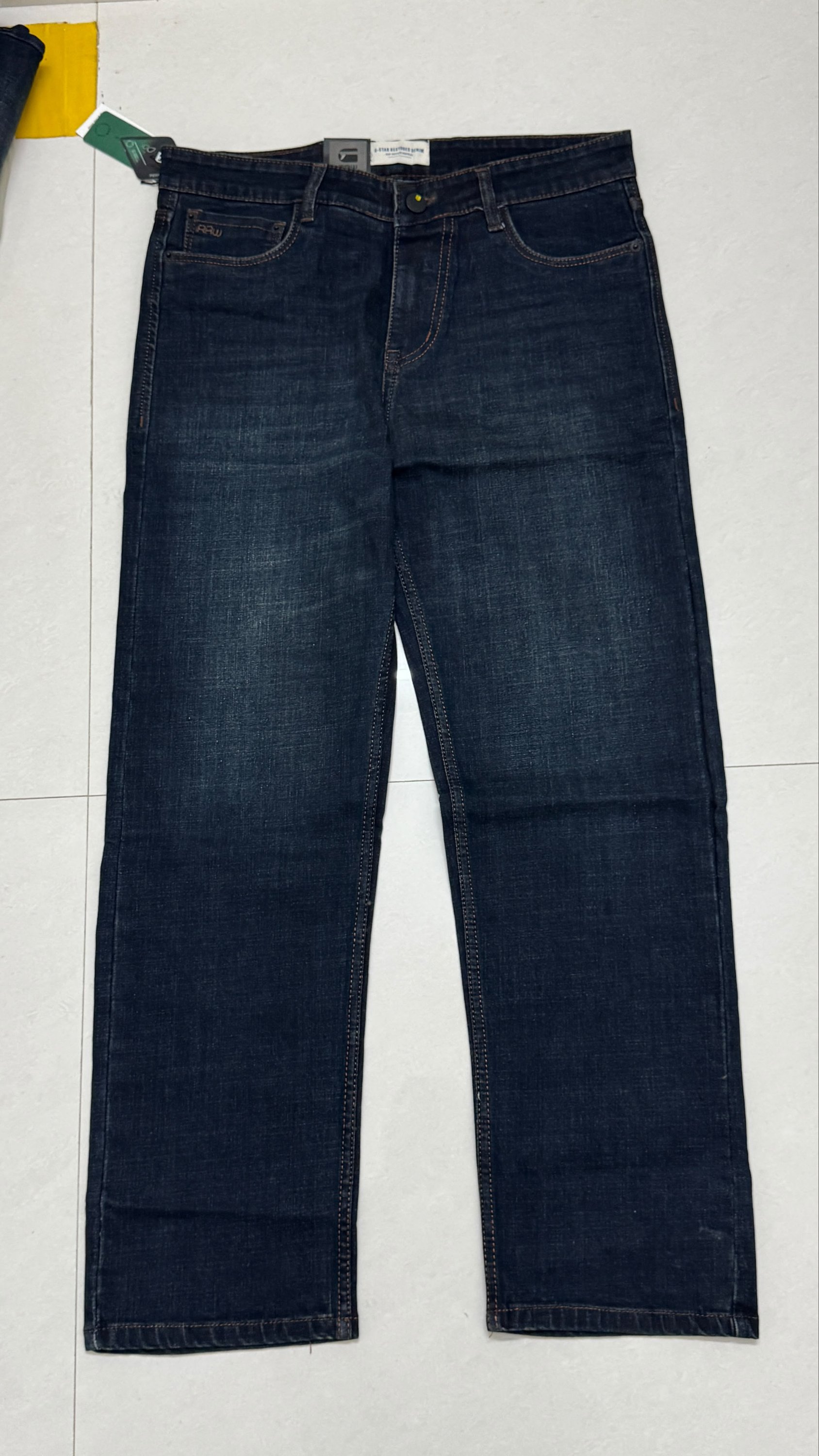 G star raw
Size 34
₹1399-/