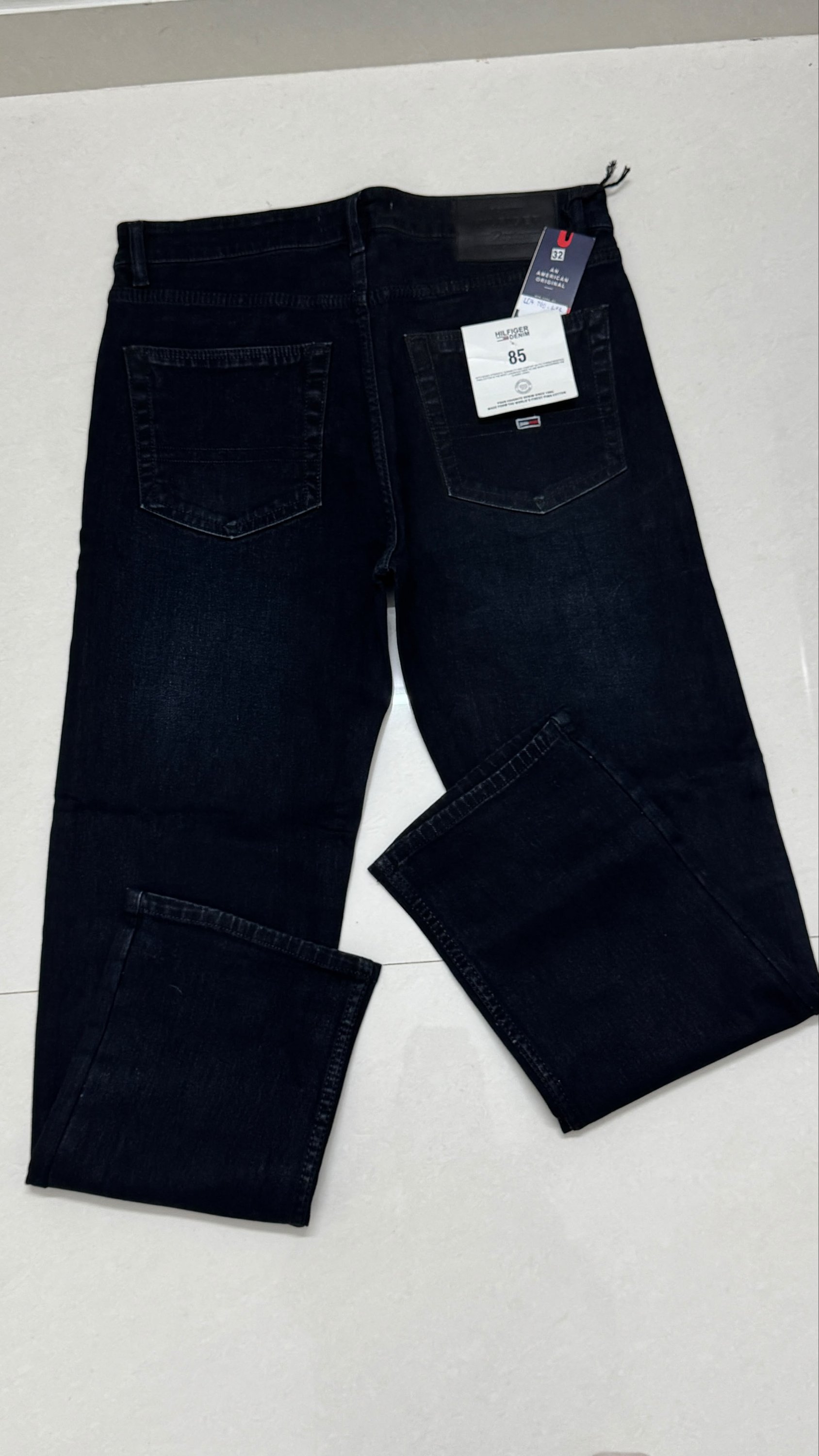 Tommy Hilfiger
Size 32
Straight fit
₹1199-/ - Image 3