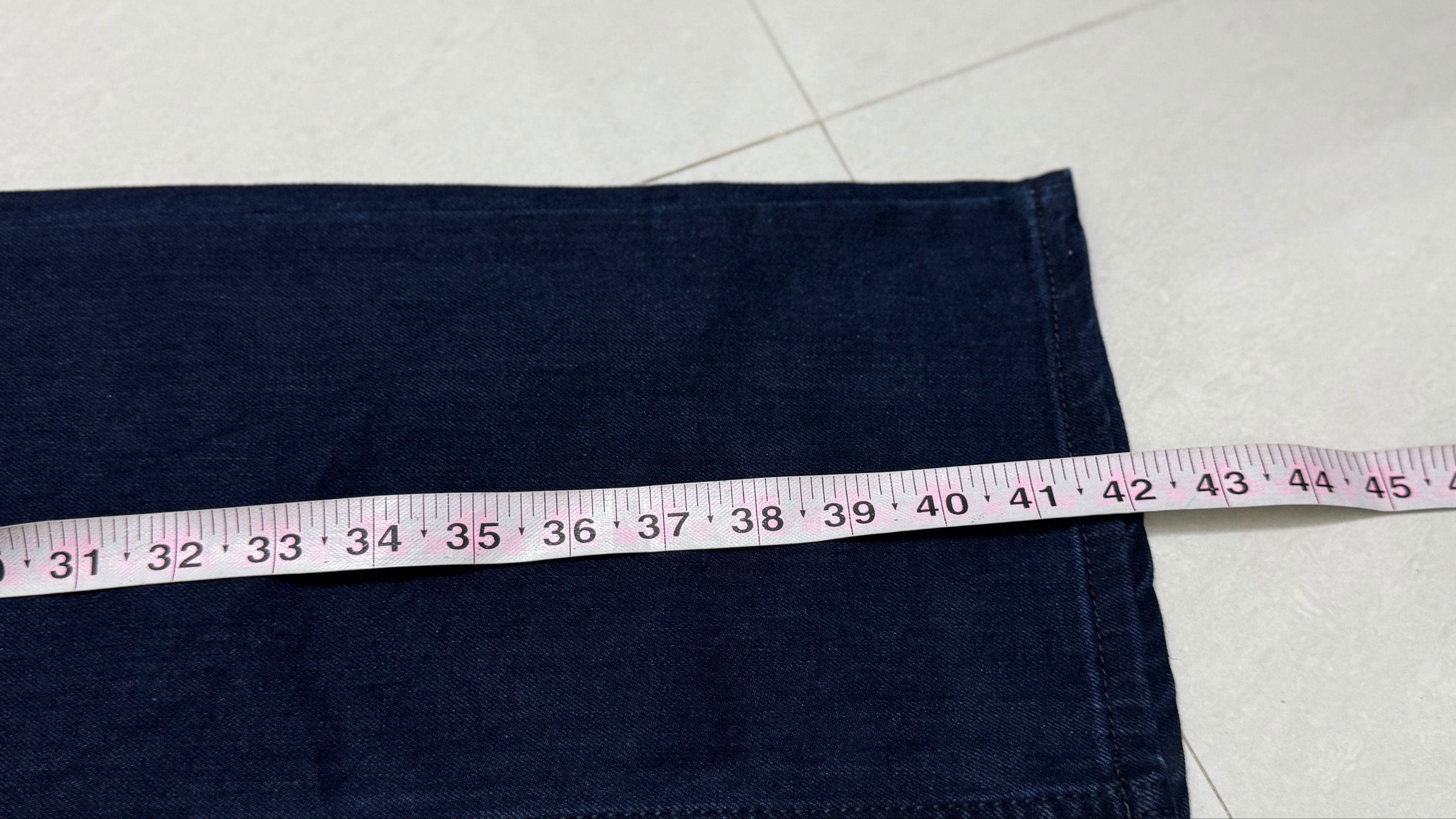 Diesel jeans
Straight fit
Size 32
₹1199-/ - Image 6