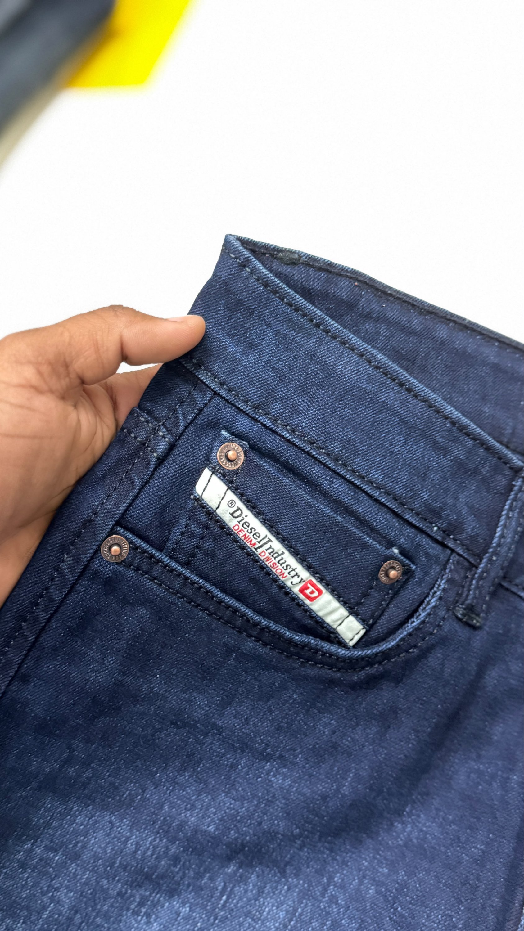 Diesel jeans
Straight fit
Size 32
₹1199-/ - Image 4