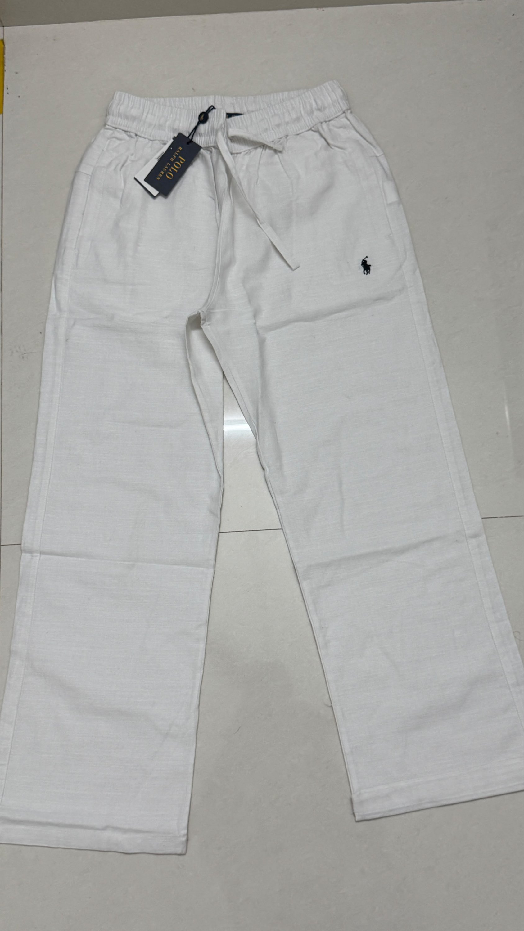 Ralph lauren
Linen track pant
Size L fits 32 waist
₹1099-/