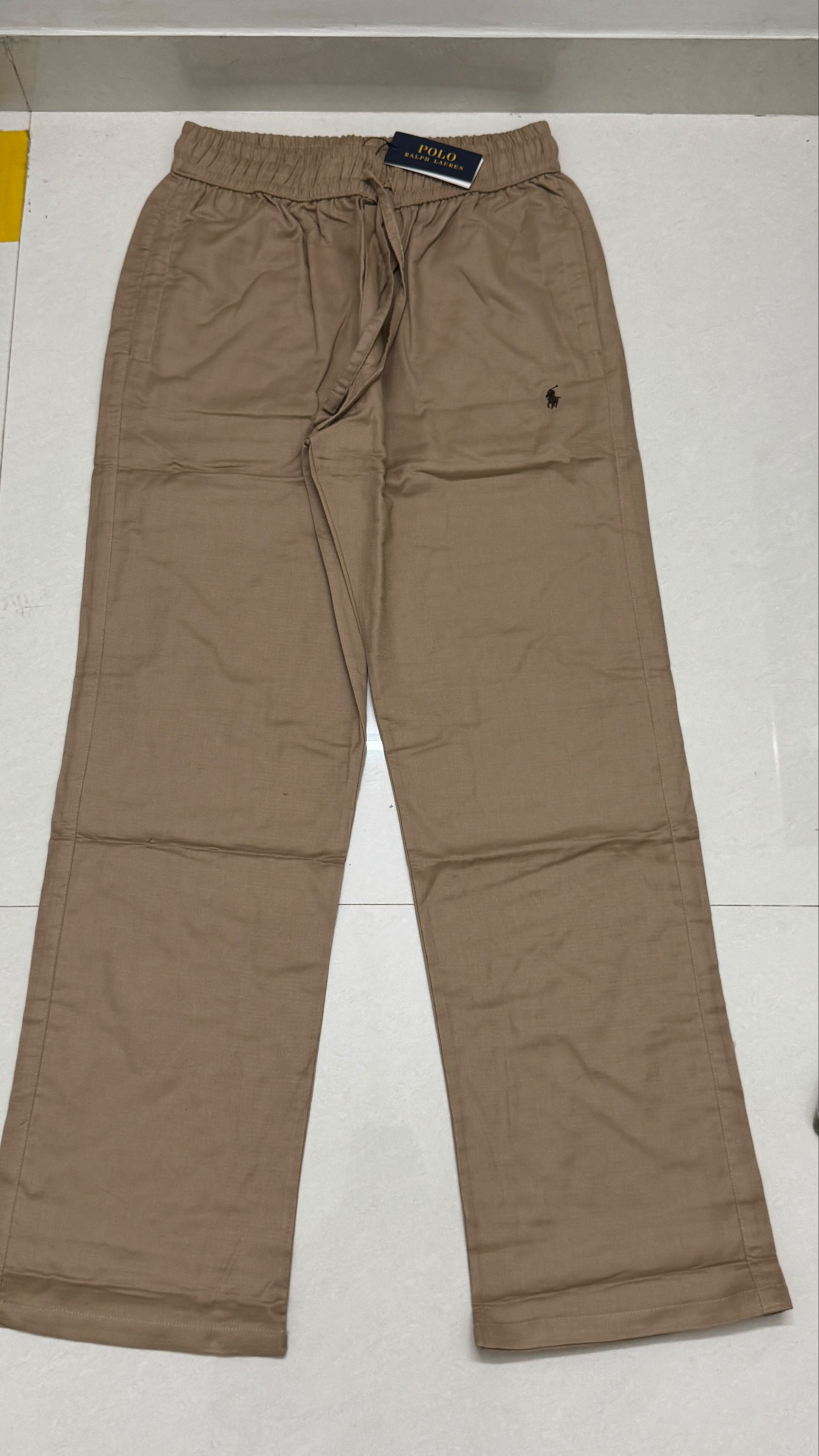 Ralph lauren
Linen track pant
Size m fits 30-32 waist
₹1099-/