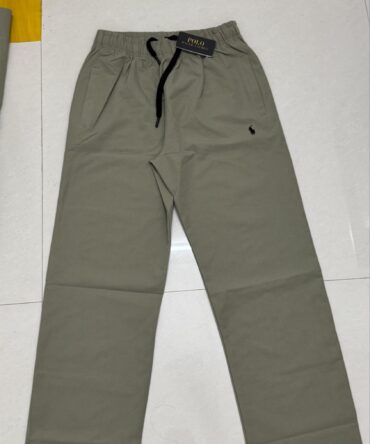 Ralph lauren track pant
Stretching fabric 
Size 32
₹999-/