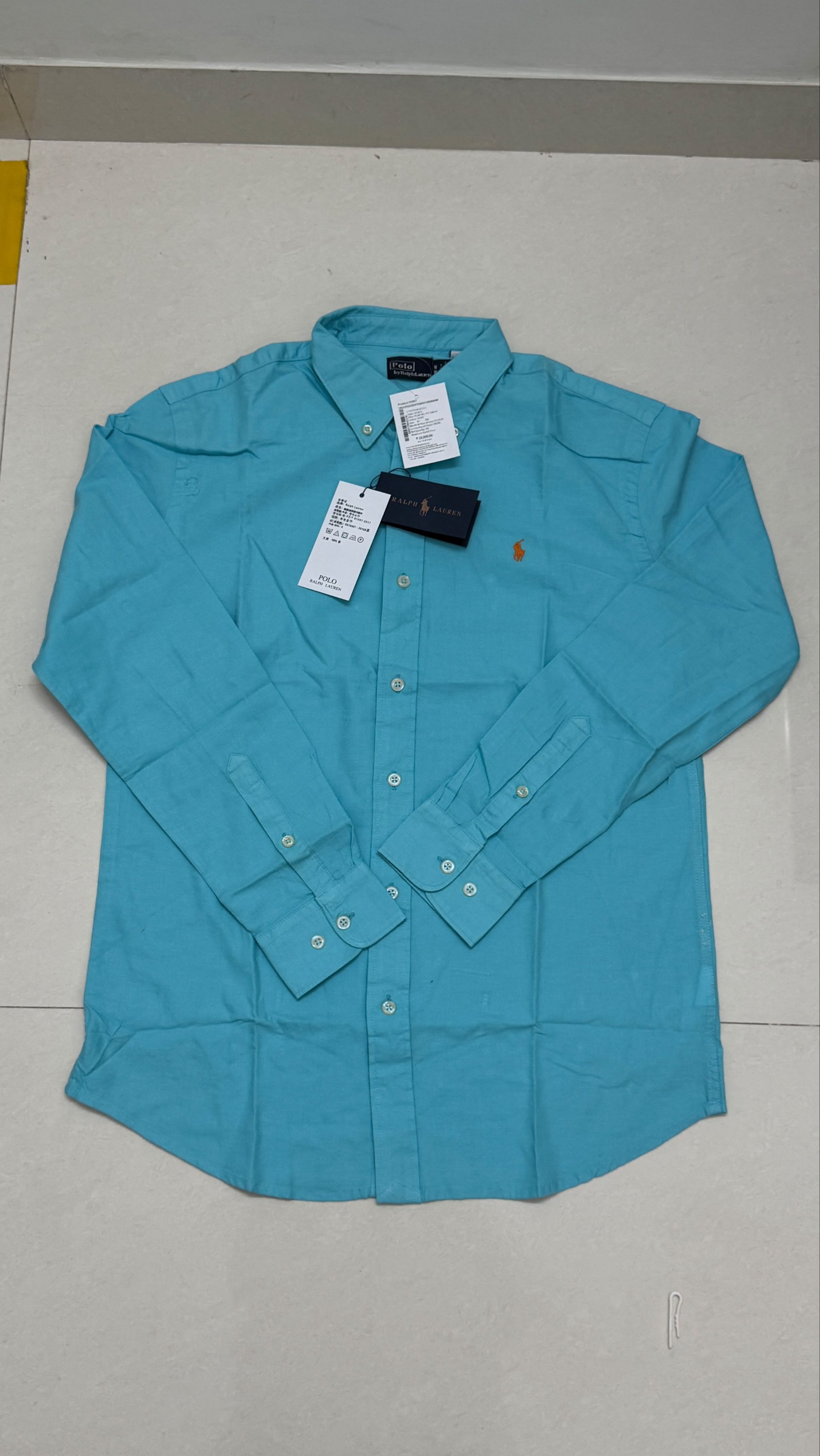 Collective stock
Ralph lauren shirt
Mrp 18,000-/
Size M/40
₹1299-/