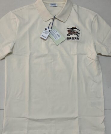 Burberry t shirt
Made in Thailand
Size L/42
₹999-/