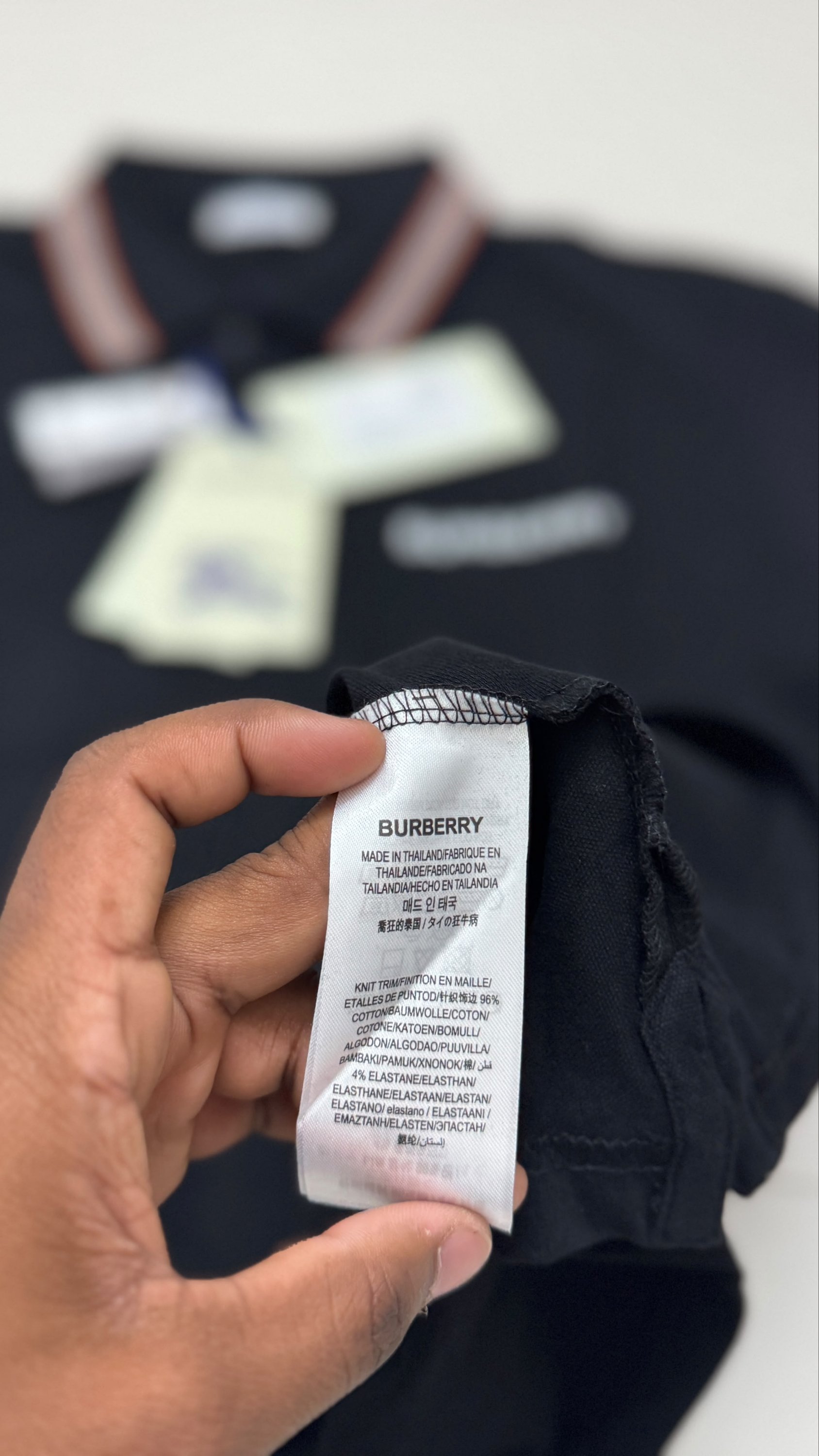 Burberry t shirt
Size L/40-42
Made in Thailand
₹899-/ - Image 2