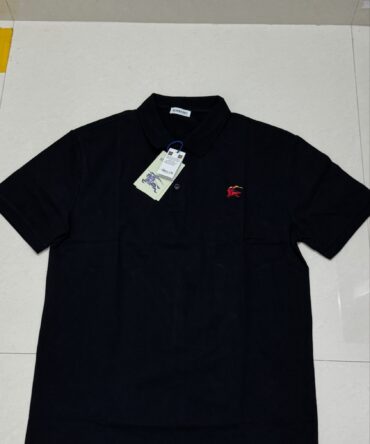 Burberry t shirt
Size xl (42-44)
Made in Thailand
₹899-/
