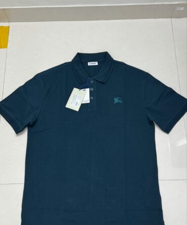Burberry t shirt
Size xxl (chest 44-46)
Made in Thailand
₹899-/