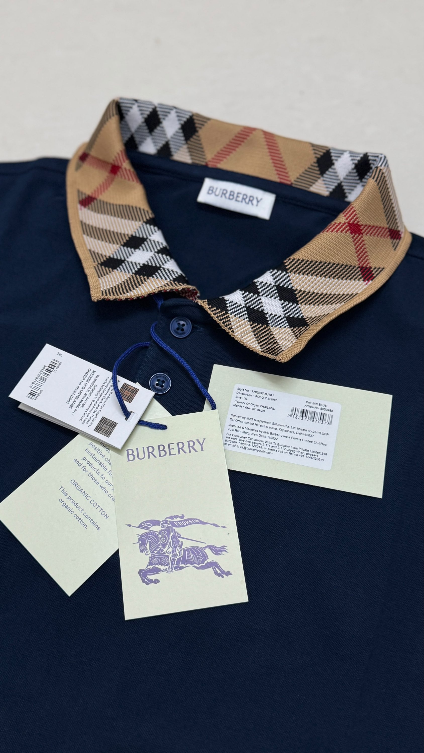 Burberry t shirt
Size xL (chest 42-44)
Made in Thailand
₹899-/ - Image 4