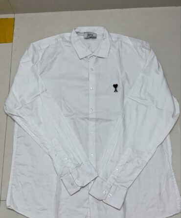 Ami paris
Japanese fabric
Size xl /46
₹749-/