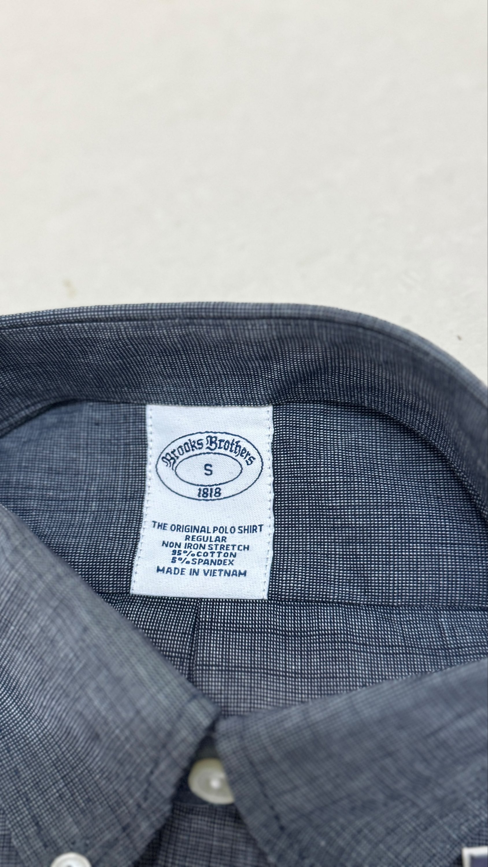 Brooks brothers
Size s/39
₹649-/ - Image 2