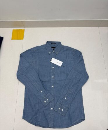 Denim shirt from
Calvin Klein
Size M/40
₹999-/