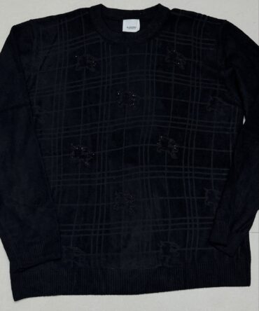 Authentic designer Burberry
Velvet soft fabric 
Size xl /44
₹1199-/